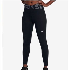 Nike Pro leggings ❤️